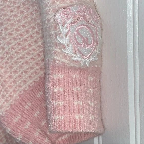 St John Sport Cropped Cardigan Sweater - Picture 4 of 11